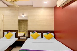 Treebo Trip Daisy Residency